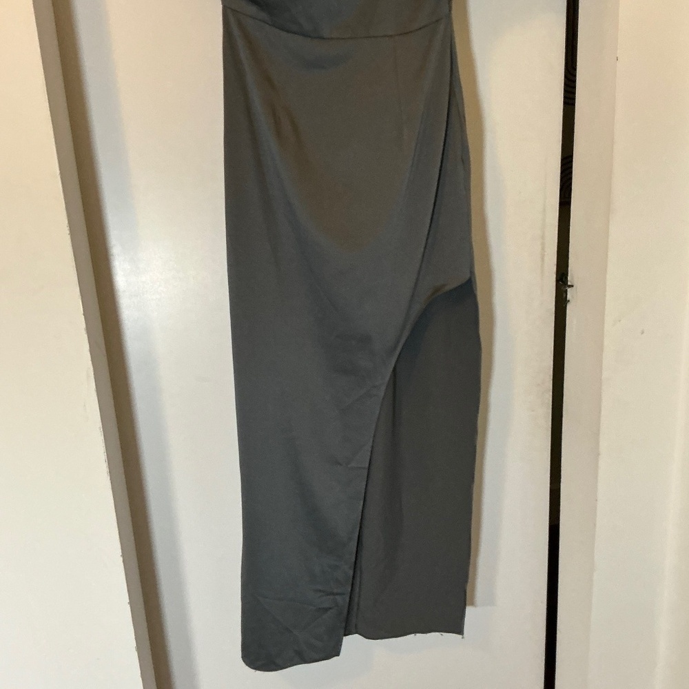 Elliatt Andrea Gown Charcoal Gray Maxi Dress Nordstrom NWT Size Small - Picture 4 of 15